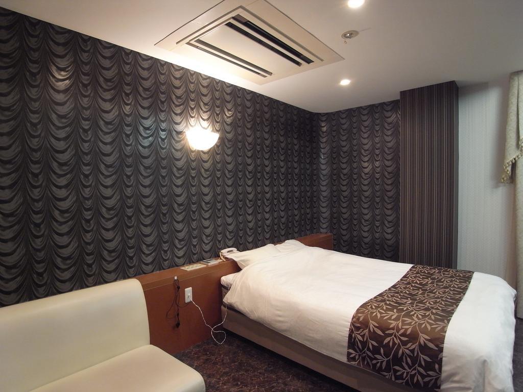 ホテル カルネヴァール 男塾ホテルグループ (Adults Only) Himeji Habitación foto
